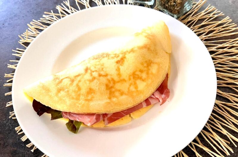 Omelette cheto con mozzarella
