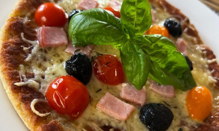 Pizza chetogenica capricciosa