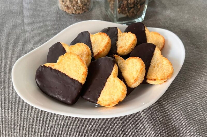 Biscotti chetogenici al cocco senza farina