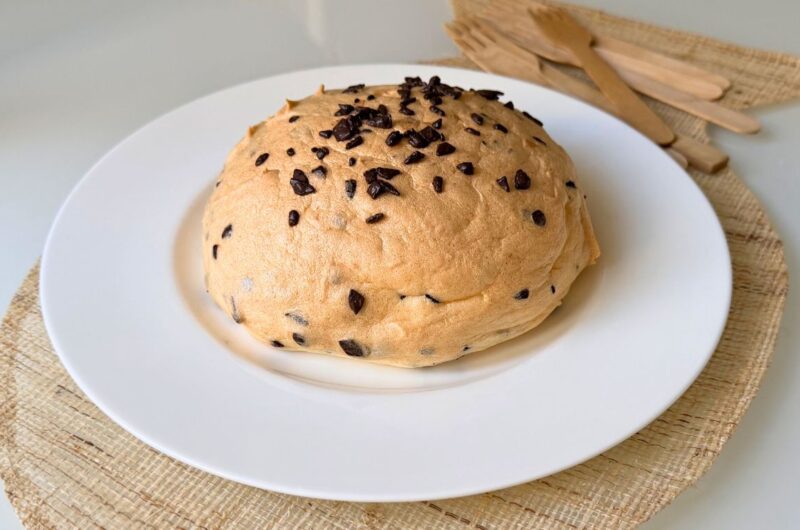 Pane nuvola chetogenico al cioccolato: colazione proteica senza farine, soffice e golosa